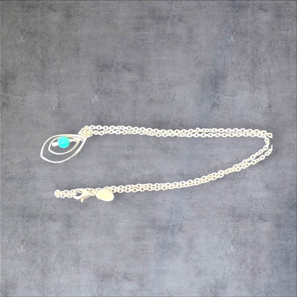 Silver plated Asymmetrical pendant & marching necklace - Picture 4 of 5